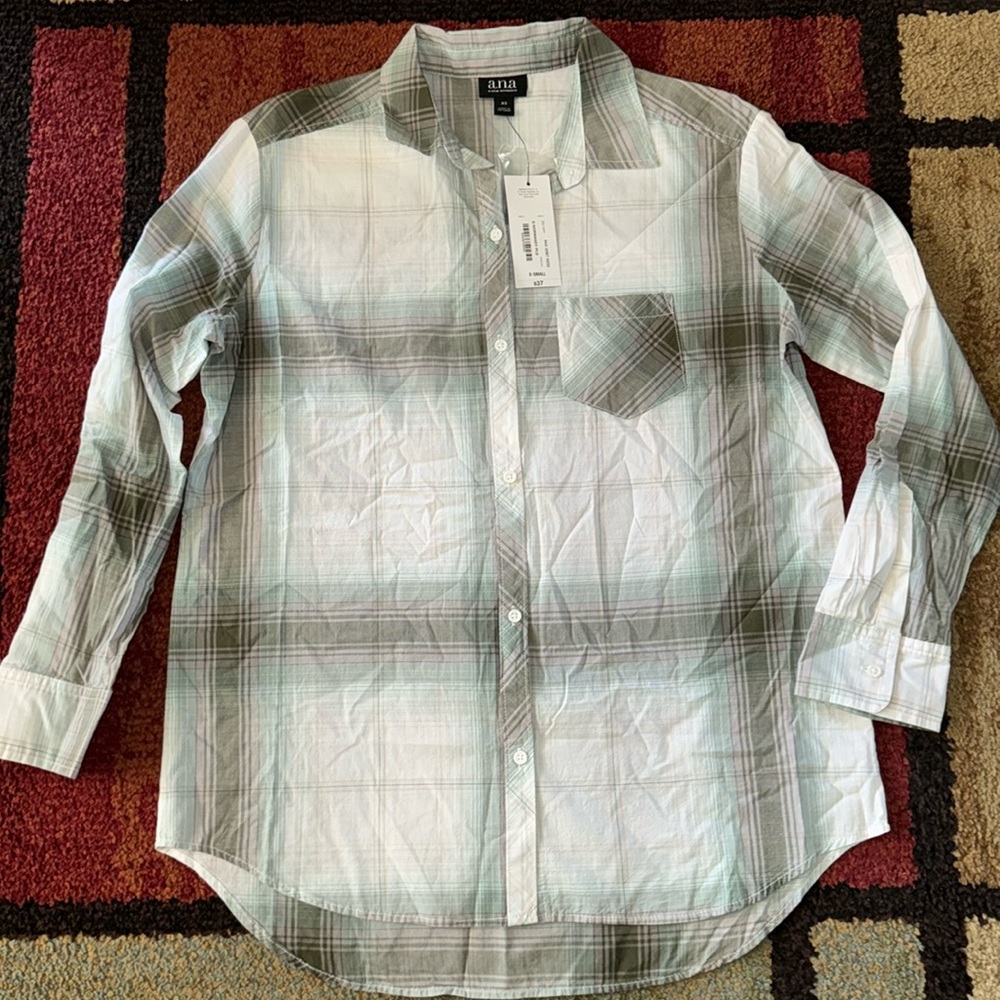 NWT Women’s a.n.a long sleeve button down shirt